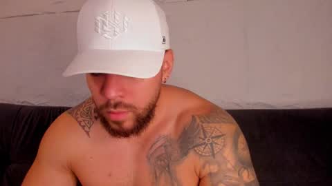 Snapshot of dreammr1 chatting on October 15, 3:13 pm cris online show from October 15, 3:13 pm
