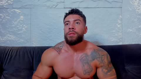 Snapshot of dreammr1 chatting on March 11, 5:46 am cris online show from March 11, 5:46 am