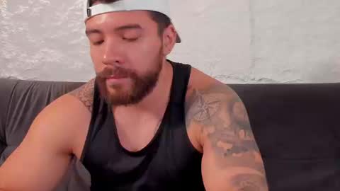 Snapshot of dreammr1 chatting on September 19, 12:26 am cris online show from September 19, 12:26 am
