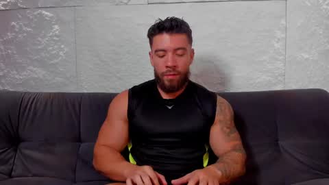 Snapshot of dreammr1 chatting on March 10, 1:45 am cris online show from March 10, 1:45 am