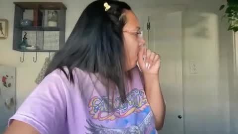 RIRI OR DREAMY online show from March 7, 5:02 pm