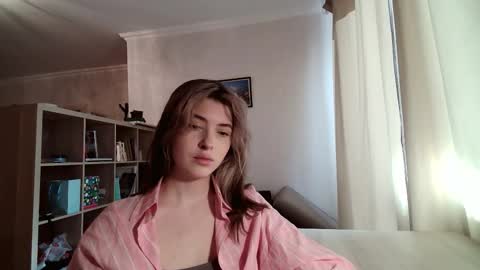 Dia online show from March 13, 9:23 am