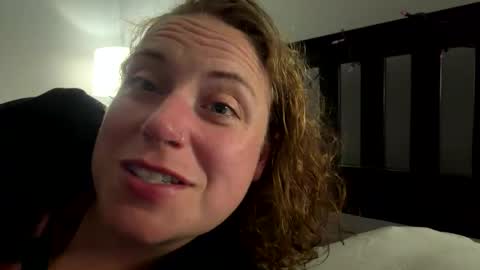 drew863901 online show from April 18, 1:29 am