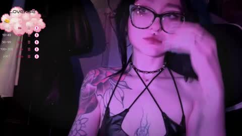 Snapshot of drillhouse_ chatting on September 27, 2:20 am Tara Sonny online show from September 27, 2:20 am