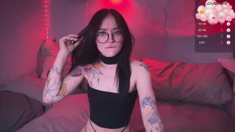 Snapshot of drillhouse_ chatting on February 11, 12:17 am Tara Sonny online show from February 11, 12:17 am