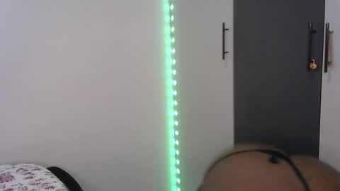 Snapshot of drip_queenxx chatting on September 8, 9:03 pm drip_queenxx online show from September 8, 9:03 pm