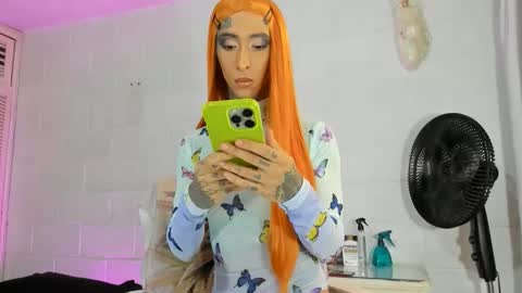 drippyorlove online show from March 21, 2:55 pm