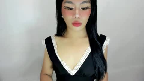 Snapshot of dripqueenxoxo chatting on October 11, 9:14 am miss. Erika online show from October 11, 9:14 am
