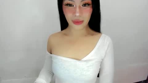 Snapshot of dripqueenxoxo chatting on September 26, 5:04 am miss. Erika online show from September 26, 5:04 am