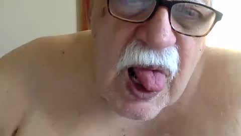 drnick069 online show from July 6, 4:09 pm