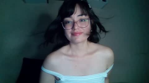 dronae online show from January 8, 12:05 am