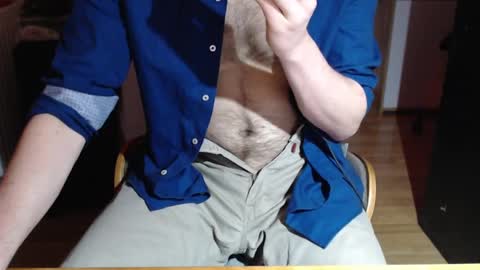Snapshot of drummerboyjan chatting on February 22, 10:31 pm Jan the drummer online show from February 22, 10:31 pm