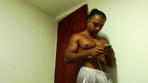 S.K..maorisa98 VIDEOS SEXHARD PPBOY 55TASTEPROTEIN online show from November 6, 12:19 pm