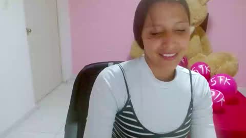 Snapshot of dulce1609 chatting on February 26, 11:19 pm dulce1609 online show from February 26, 11:19 pm
