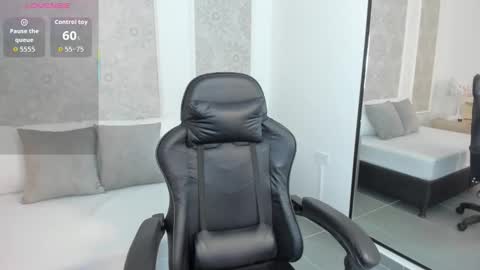 N A T Y online show from December 5, 2:55 am