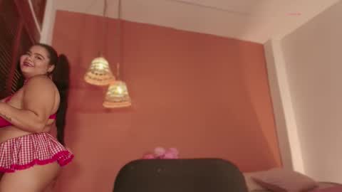 Snapshot of dulceboobs1 chatting on September 29, 1:54 pm dulceboobs1 online show from September 29, 1:54 pm
