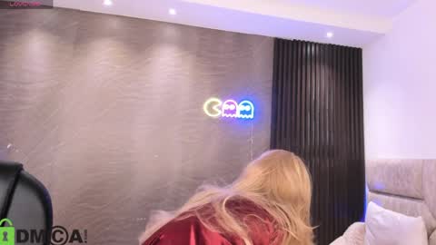 Dulce Rose online show from April 4, 7:48 am