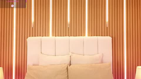 Dulcey online show from April 9, 4:38 am