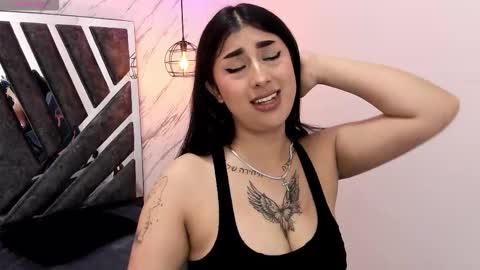    online show from November 5, 8:44 pm