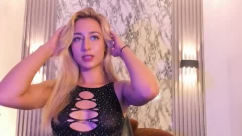 Snapshot of dulcinea_2 chatting on October 9, 9:20 pm dulcinea 2 online show from October 9, 9:20 pm