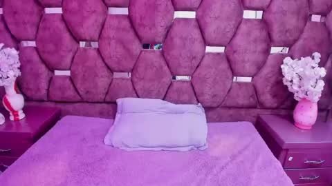 Dulcineaa19 online show from July 6, 10:12 pm