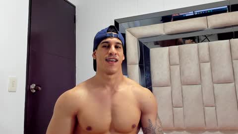 Snapshot of duran_dhikol1 chatting on December 19, 4:13 am duran_dhikol1 online show from December 19, 4:13 am