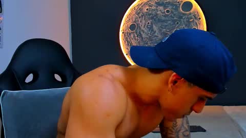 duran_dhikol1 online show from October 31, 4:57 am