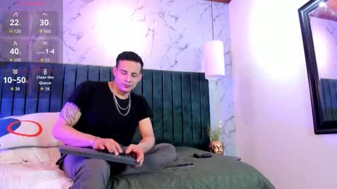 Dustin Sonne online show from September 19, 4:05 am