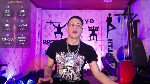 Dustin Sonne online show from December 3, 3:40 am