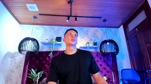 Dustin Sonne online show from November 30, 4:19 am