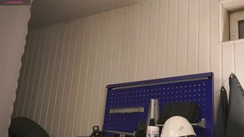 Dustyn online show from September 17, 5:05 pm