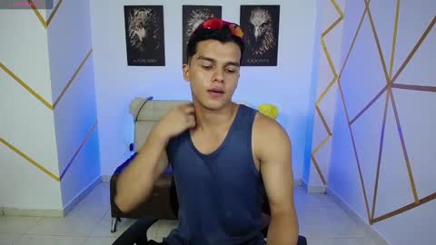 Snapshot of dwayne_brown chatting on February 1, 7:23 pm dwayne_brown online show from February 1, 7:23 pm