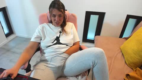 dayana online show from November 13, 5:43 am