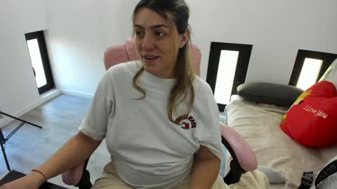 dayana online show from May 4, 5:03 am