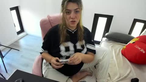 dayana online show from May 5, 5:14 am