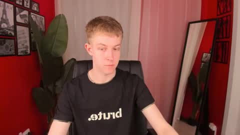 Dylan online show from May 20, 10:54 am