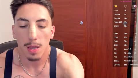 Snapshot of dylan_spencer chatting on February 25, 10:31 pm Bryan model independient online show from February 25, 10:31 pm