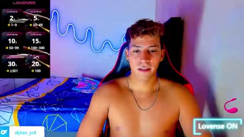 yohe online show from April 22, 12:51 am