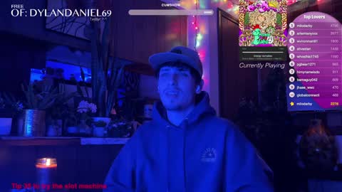 Snapshot of dylandaniel69 chatting on December 3, 8:55 am Dylan Daniel 7.8 online show from December 3, 8:55 am