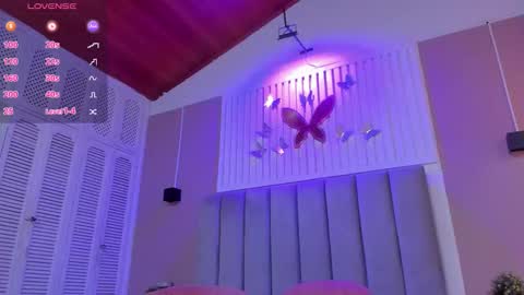 Juana online show from November 20, 1:53 pm