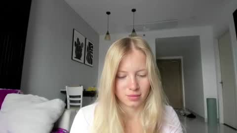 fansly - yourbestbaby online show from February 10, 3:03 am