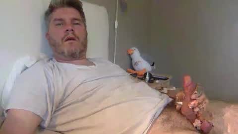 ER35 online show from October 15, 5:14 pm