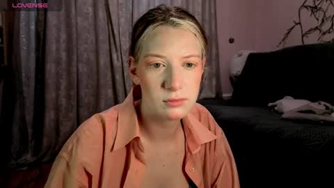 Lily online show from June 28, 1:07 pm