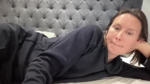 Snapshot of eatmypie69 chatting on October 4, 6:49 pm Nadia Ferreira online show from October 4, 6:49 pm