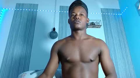 Chris Palaz  online show from November 29, 5:48 am