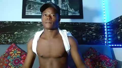 Snapshot of ebonny_stallion chatting on October 13, 6:10 pm Chris Palaz online show from October 13, 6:10 pm