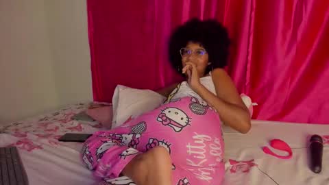 Luci  online show from March 14, 4:49 am