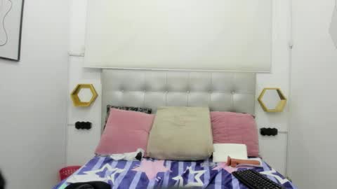 ebony_hot_25 online show from September 10, 11:50 pm