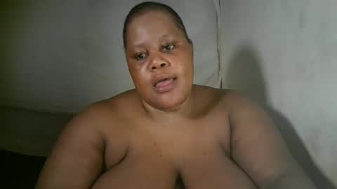 ebony_magixs online show from April 17, 1:19 am