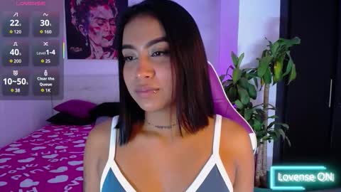 Snapshot of ebony_moon1 chatting on October 12, 2:42 pm moon online show from October 12, 2:42 pm